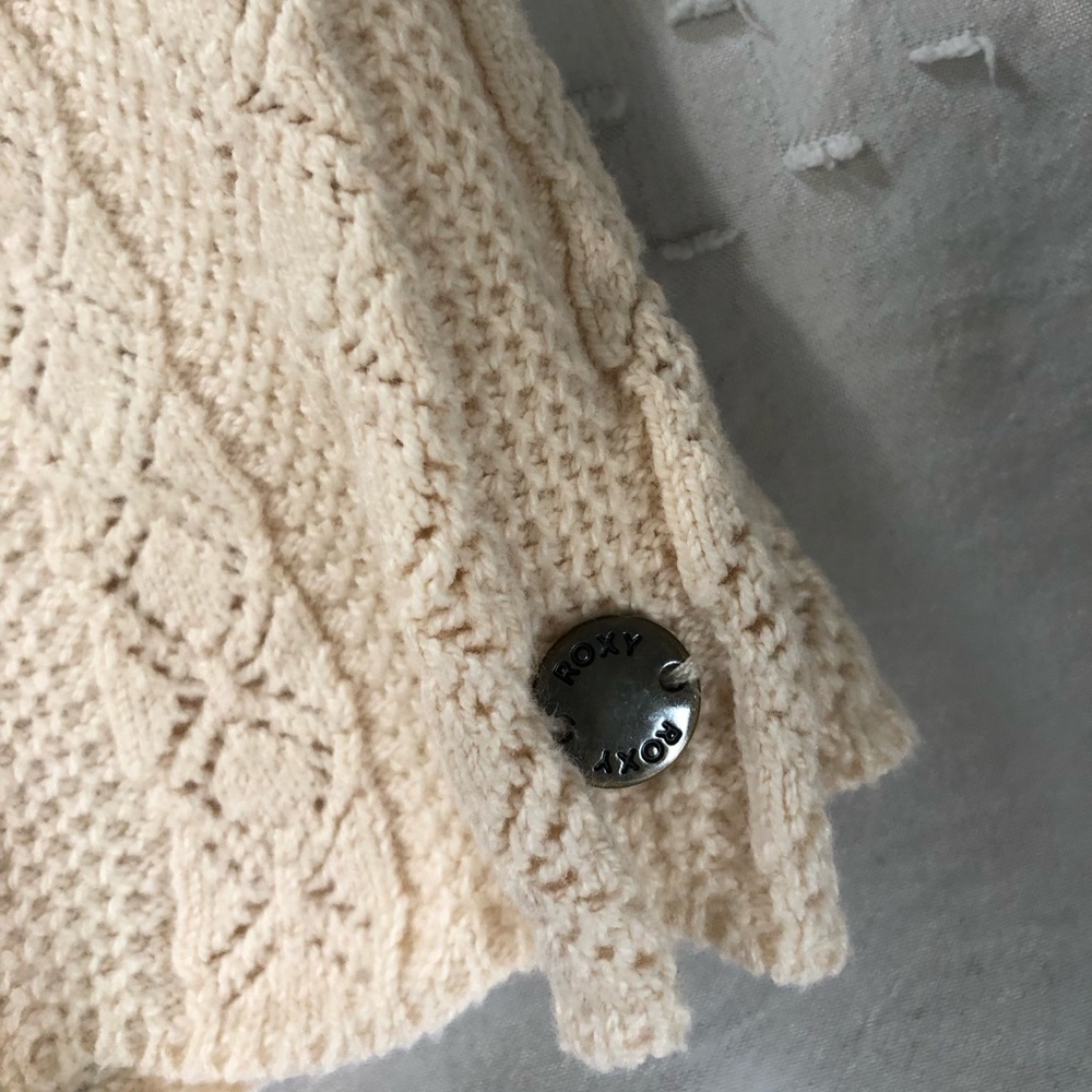 roxy shorts - Picture 3 of 3